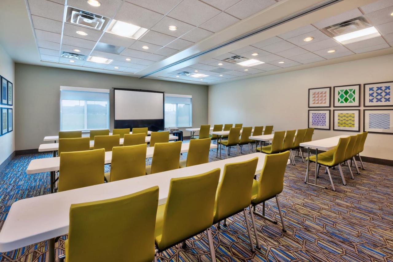 Holiday Inn Express & Suites - Effingham By Ihg Buitenkant foto