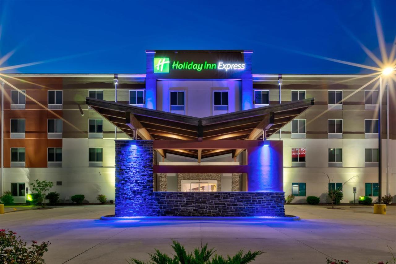 Holiday Inn Express & Suites - Effingham By Ihg Buitenkant foto