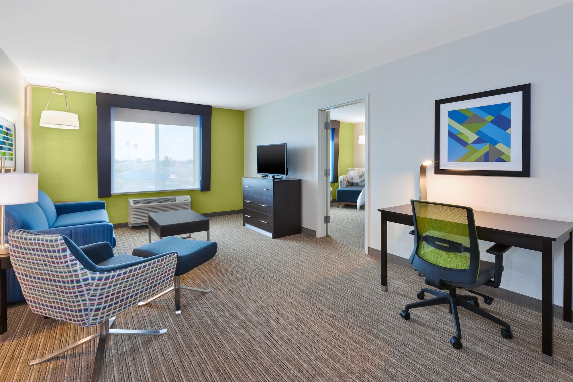 Holiday Inn Express & Suites - Effingham By Ihg Buitenkant foto