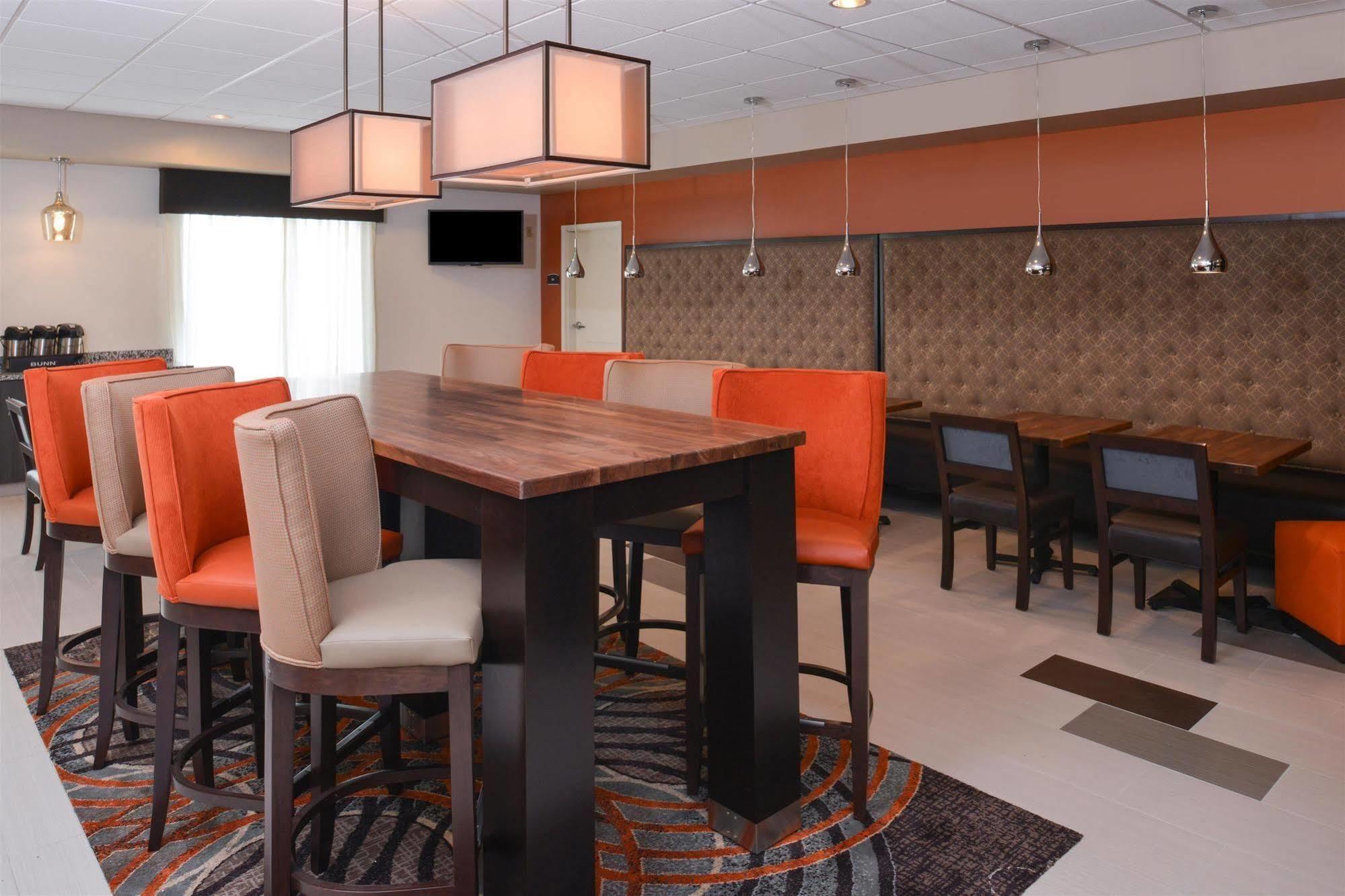 Holiday Inn Express & Suites - Effingham By Ihg Buitenkant foto