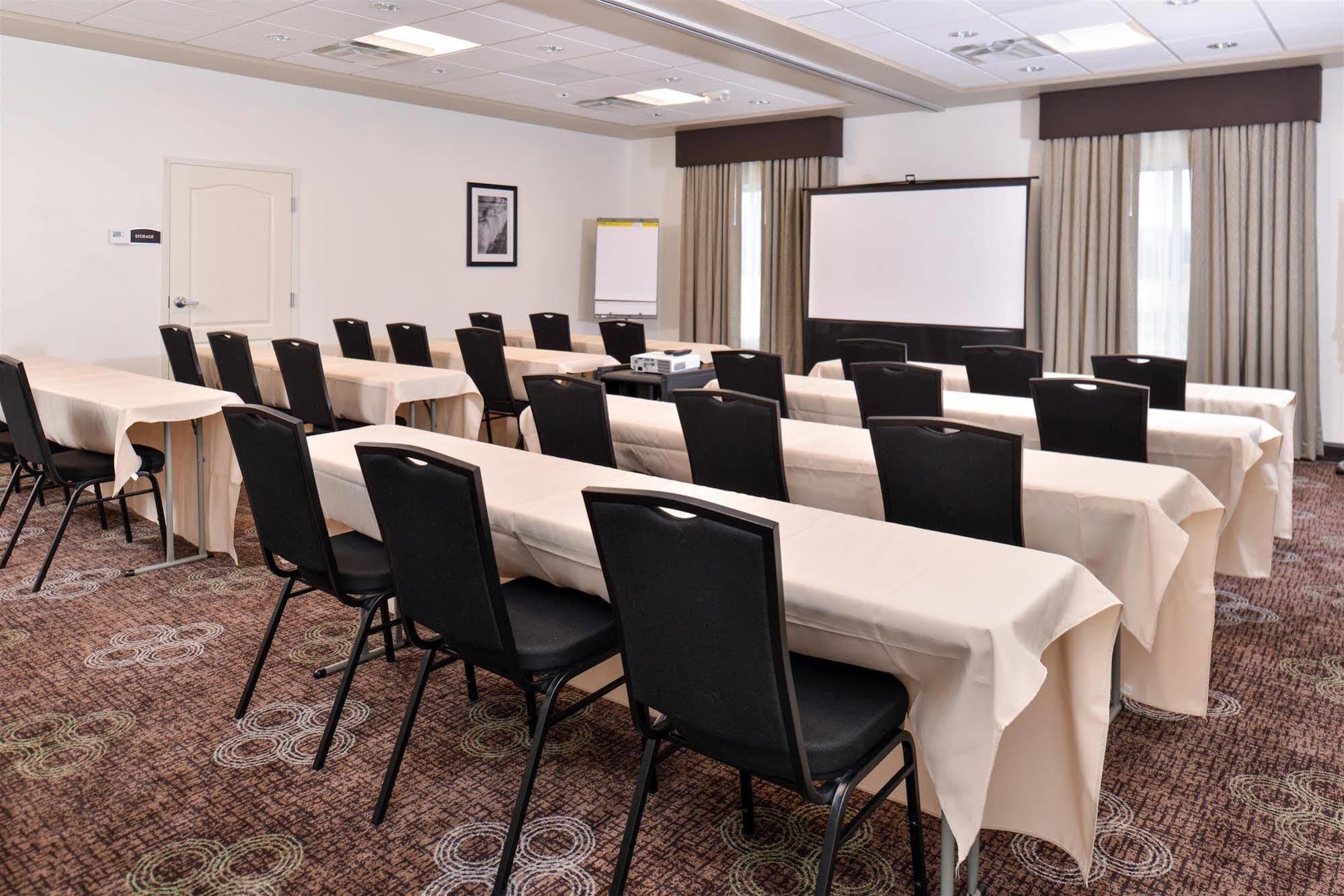 Holiday Inn Express & Suites - Effingham By Ihg Buitenkant foto